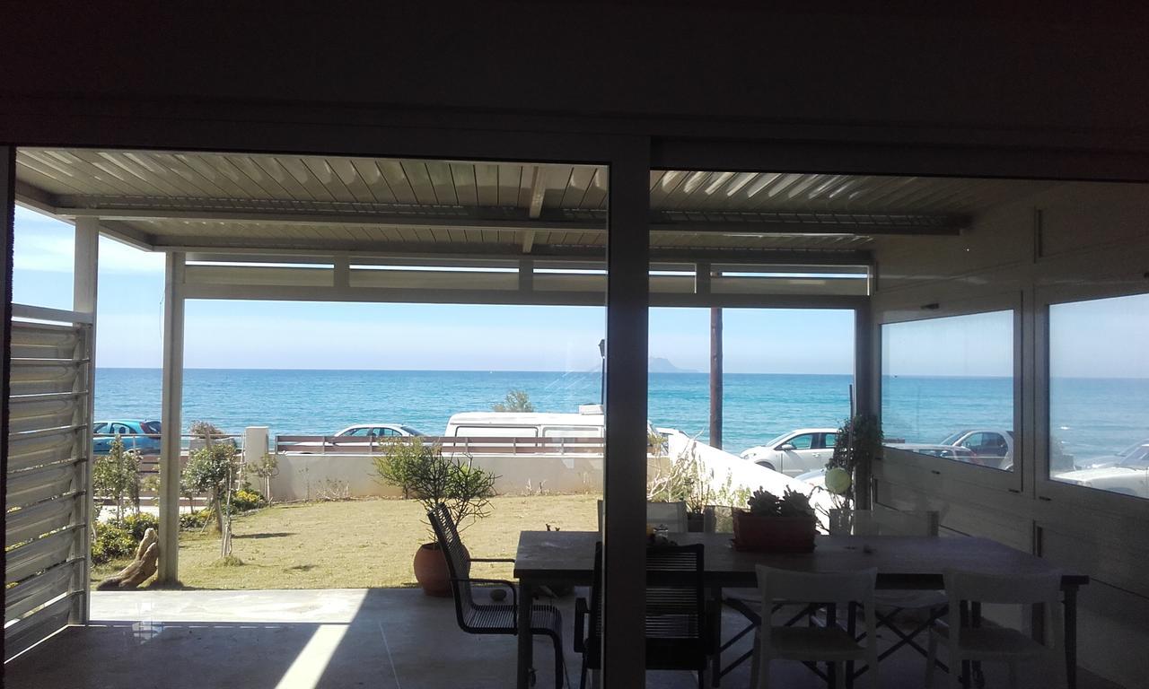 Rodia Beach Suites Kokkinos Pyrgos Exterior foto
