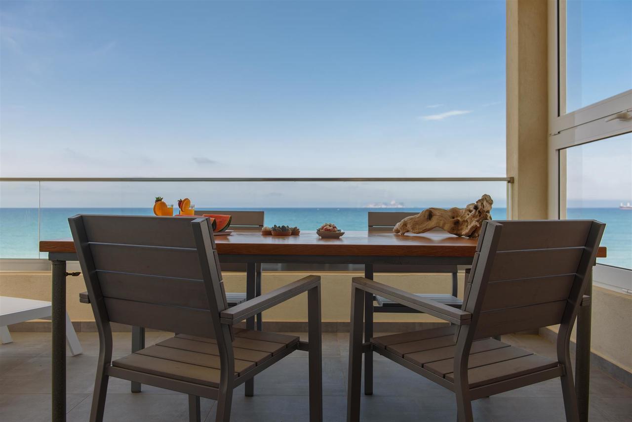Rodia Beach Suites Kokkinos Pyrgos Exterior foto