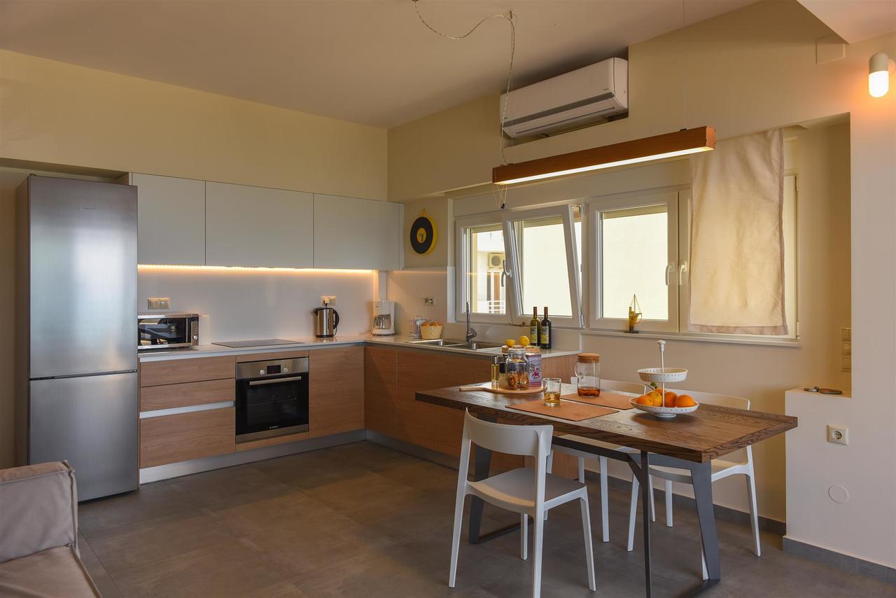Rodia Beach Suites Kokkinos Pyrgos Exterior foto