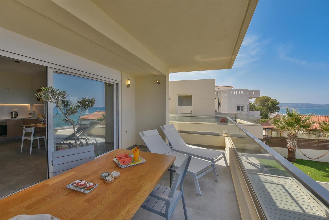 Rodia Beach Suites Kokkinos Pyrgos Exterior foto