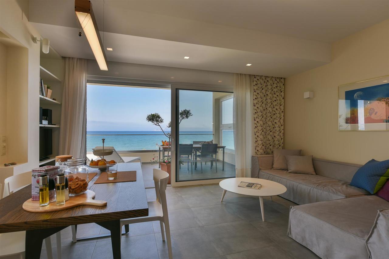 Rodia Beach Suites Kokkinos Pyrgos Exterior foto