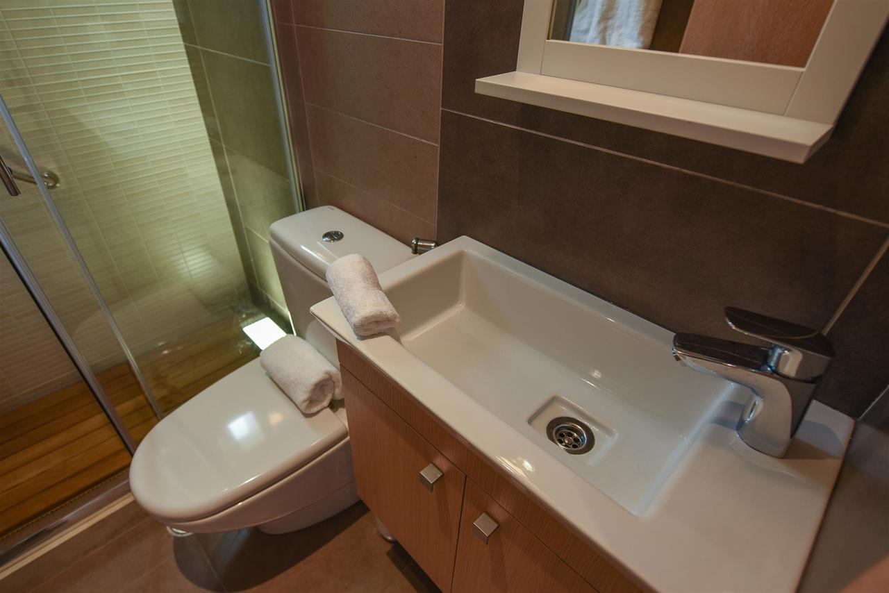 Rodia Beach Suites Kokkinos Pyrgos Exterior foto