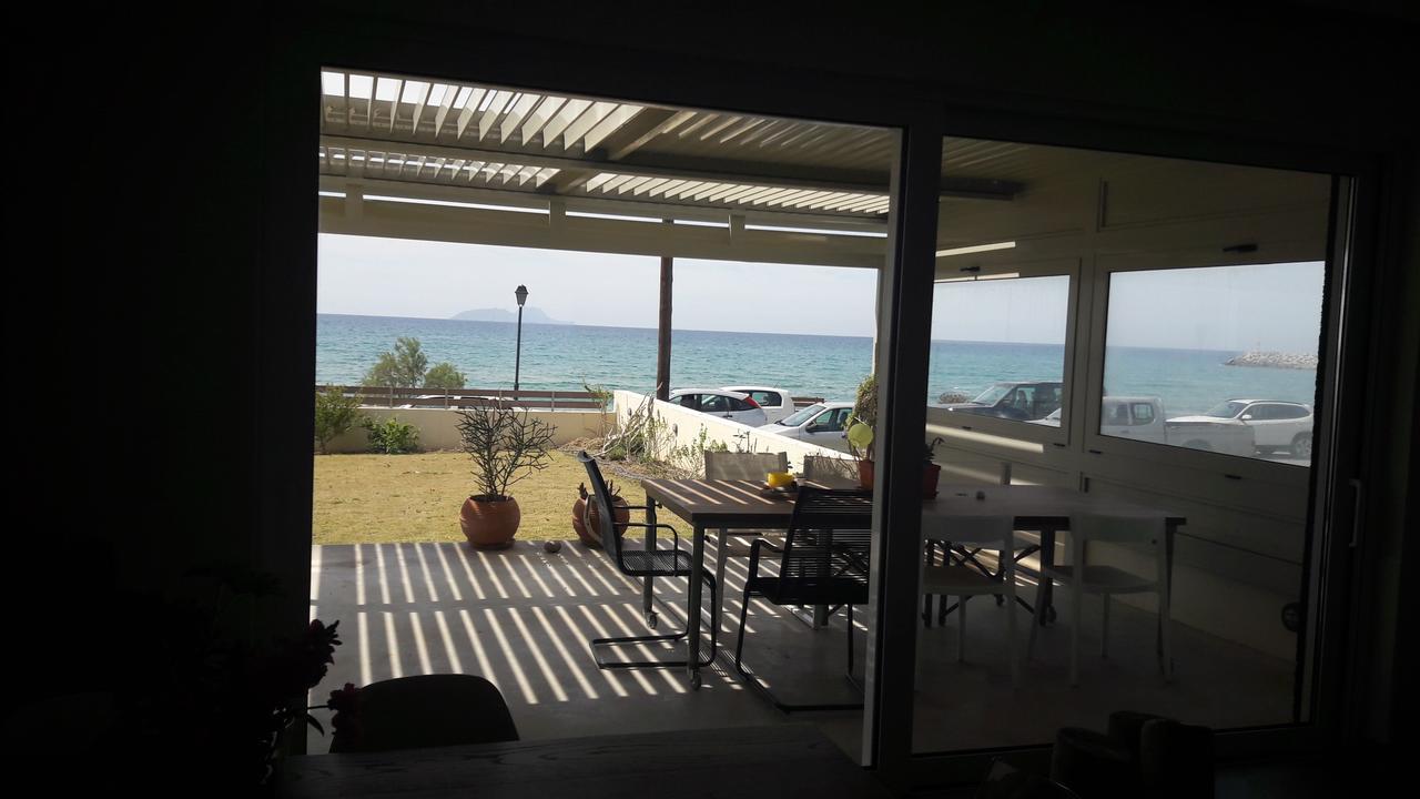 Rodia Beach Suites Kokkinos Pyrgos Exterior foto